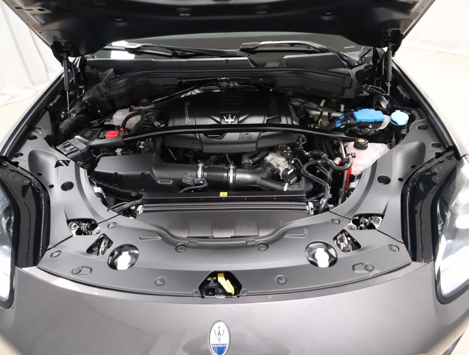 New 2025 Maserati Grecale Modena image 9