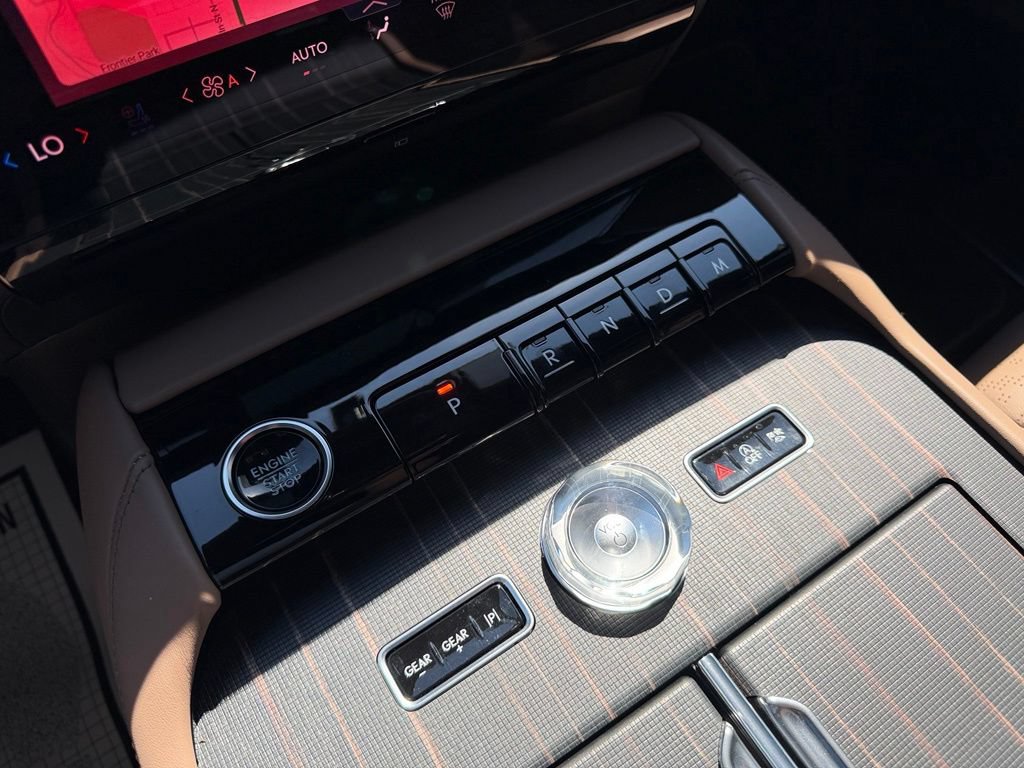 Used 2025 Lincoln Navigator L Black Label AWD/4WD image 46