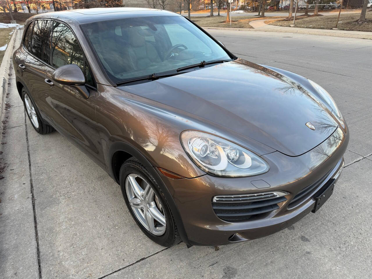Used 2011 Porsche Cayenne S AWD/4WD image 16