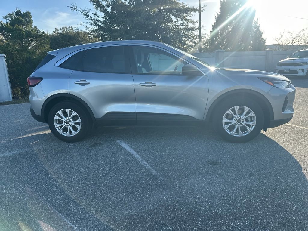 Used 2024 Ford Escape Active image 4