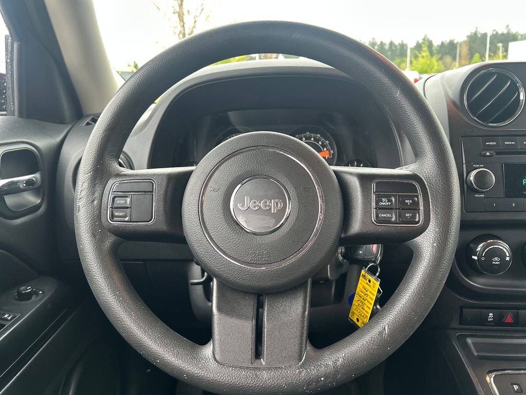 Used 2014 Jeep Patriot Sport w/ Power Value Group AWD/4WD image 19