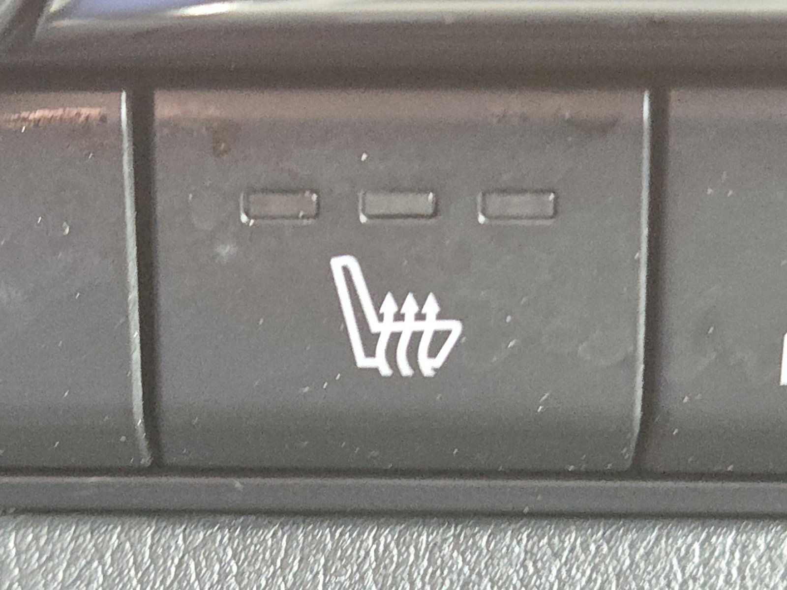 Used 2023 MAZDA CX-30 AWD 2.5 S w/ Preferred Package image 4