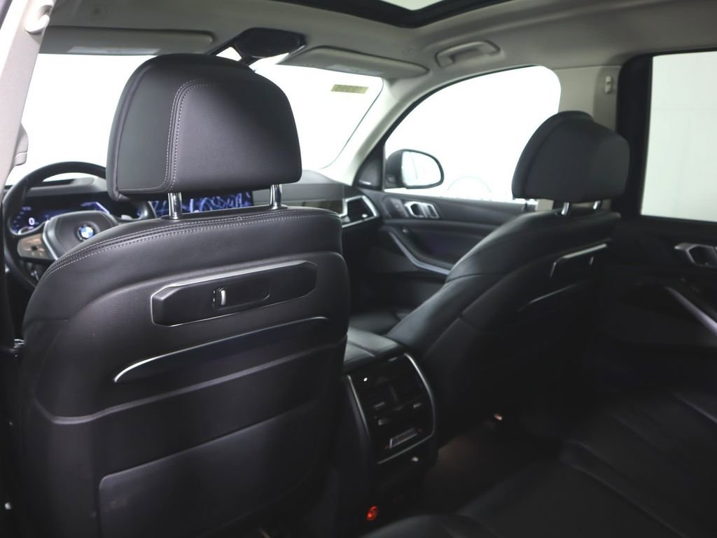 Used 2023 BMW X7 xDrive40i w/ Premium Package AWD/4WD image 26