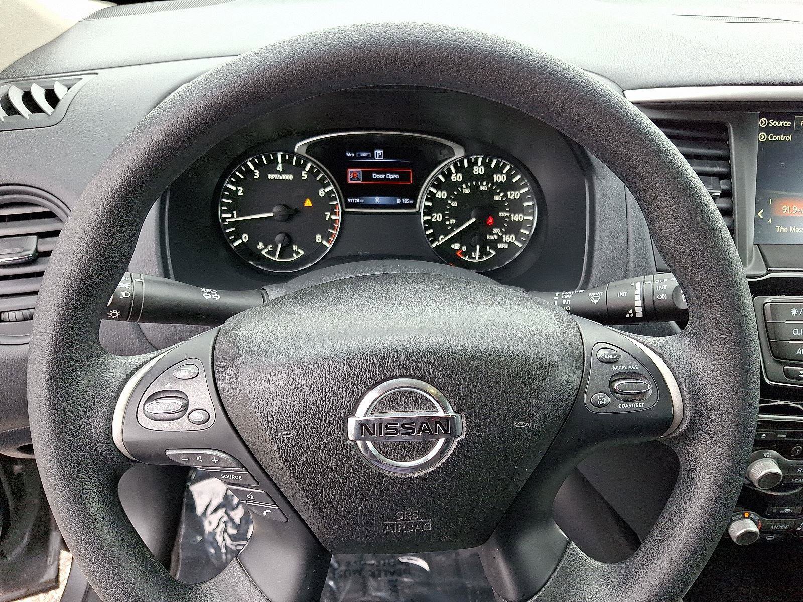 Used 2020 Nissan Pathfinder S image 20