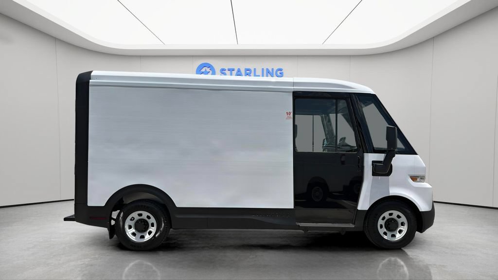 Used 2024 Chevrolet Brightdrop 400 w/ Commercial Equipment Package AWD/4WD image 12