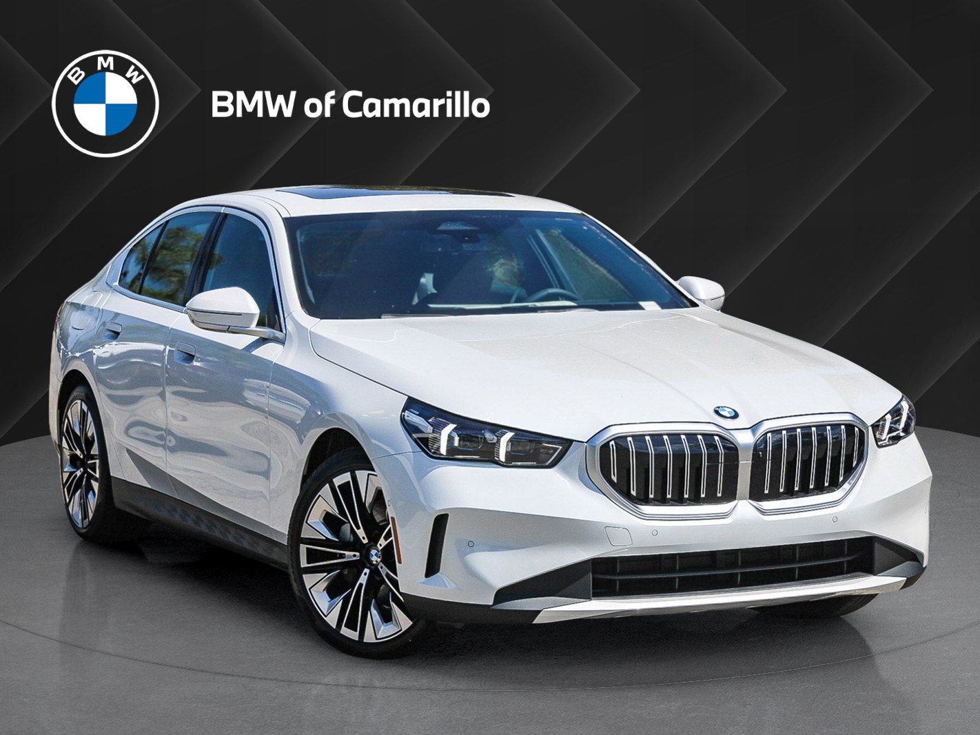New 2026 BMW 530i w/ Premium Package RWD image 1