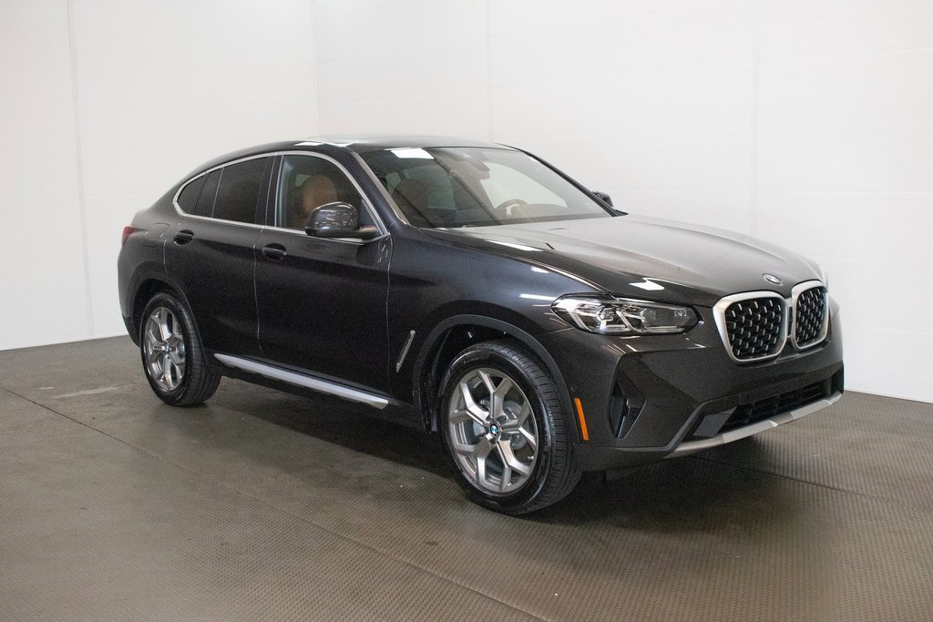 New 2025 BMW X4 xDrive30i w/ Premium Package