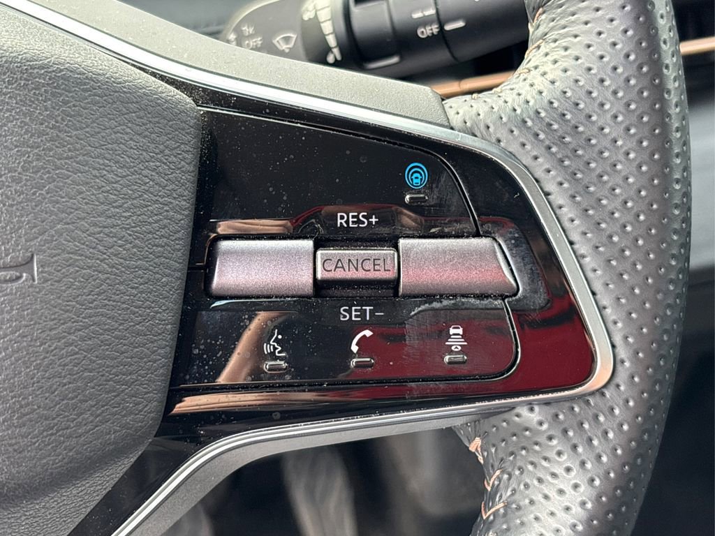 Used 2023 Nissan Ariya FWD image 24