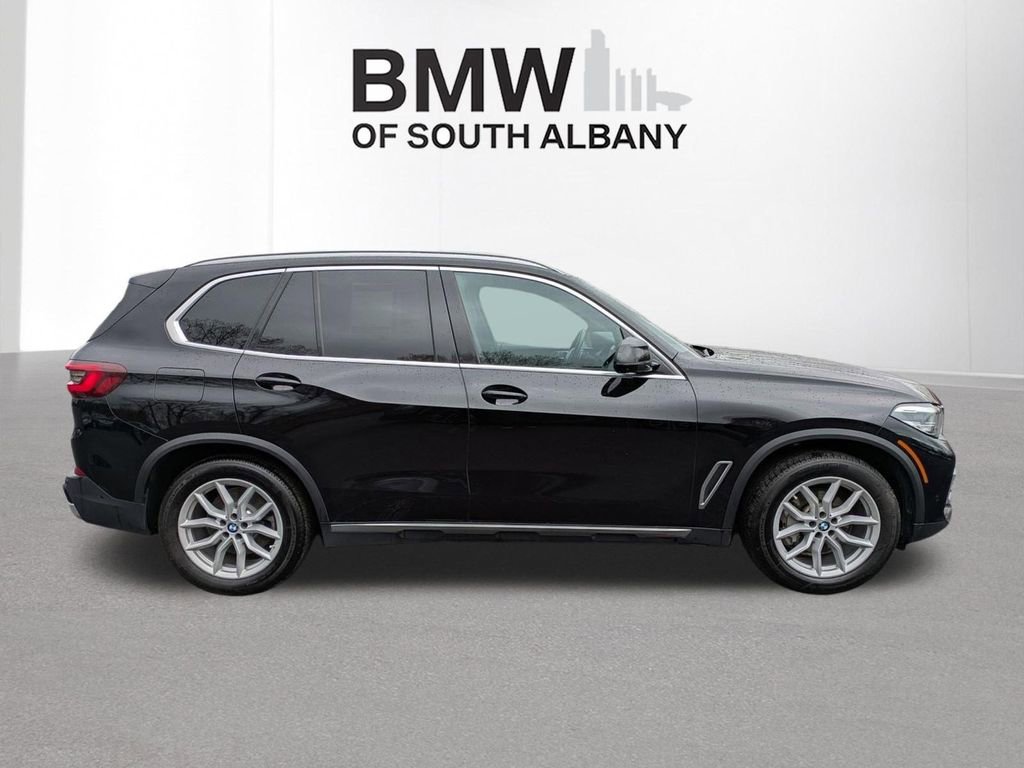 Used 2021 BMW X5 xDrive40i w/ Convenience Package image 3