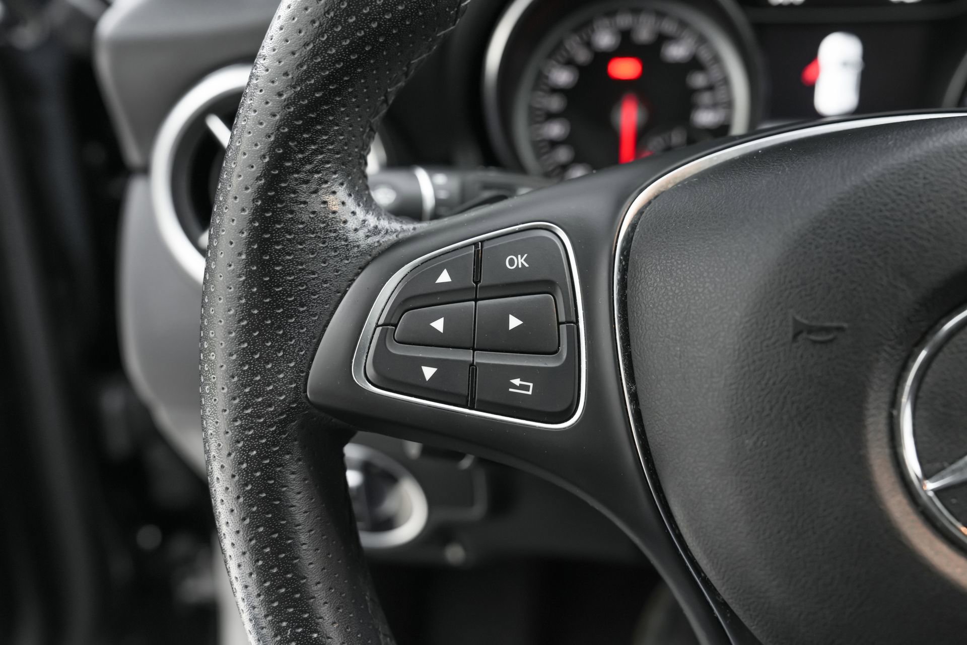 Used 2020 Mercedes-Benz GLA 250 4MATIC image 18