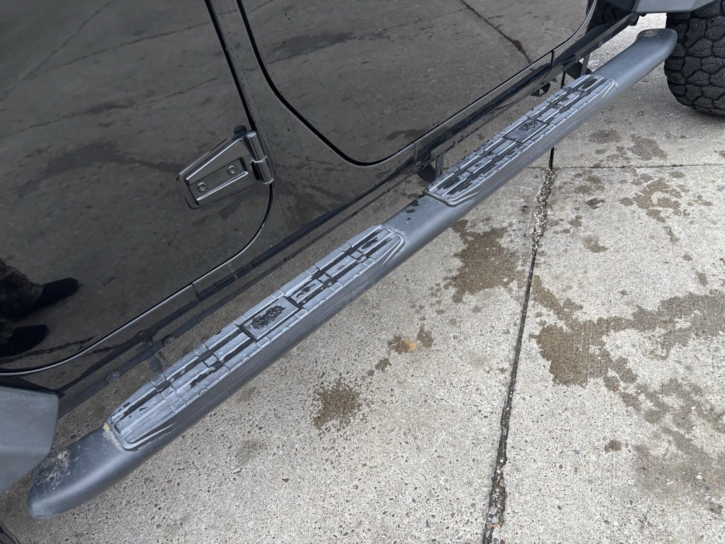 Used 2018 Jeep Wrangler Unlimited Rubicon w/ Cold Weather Group image 11