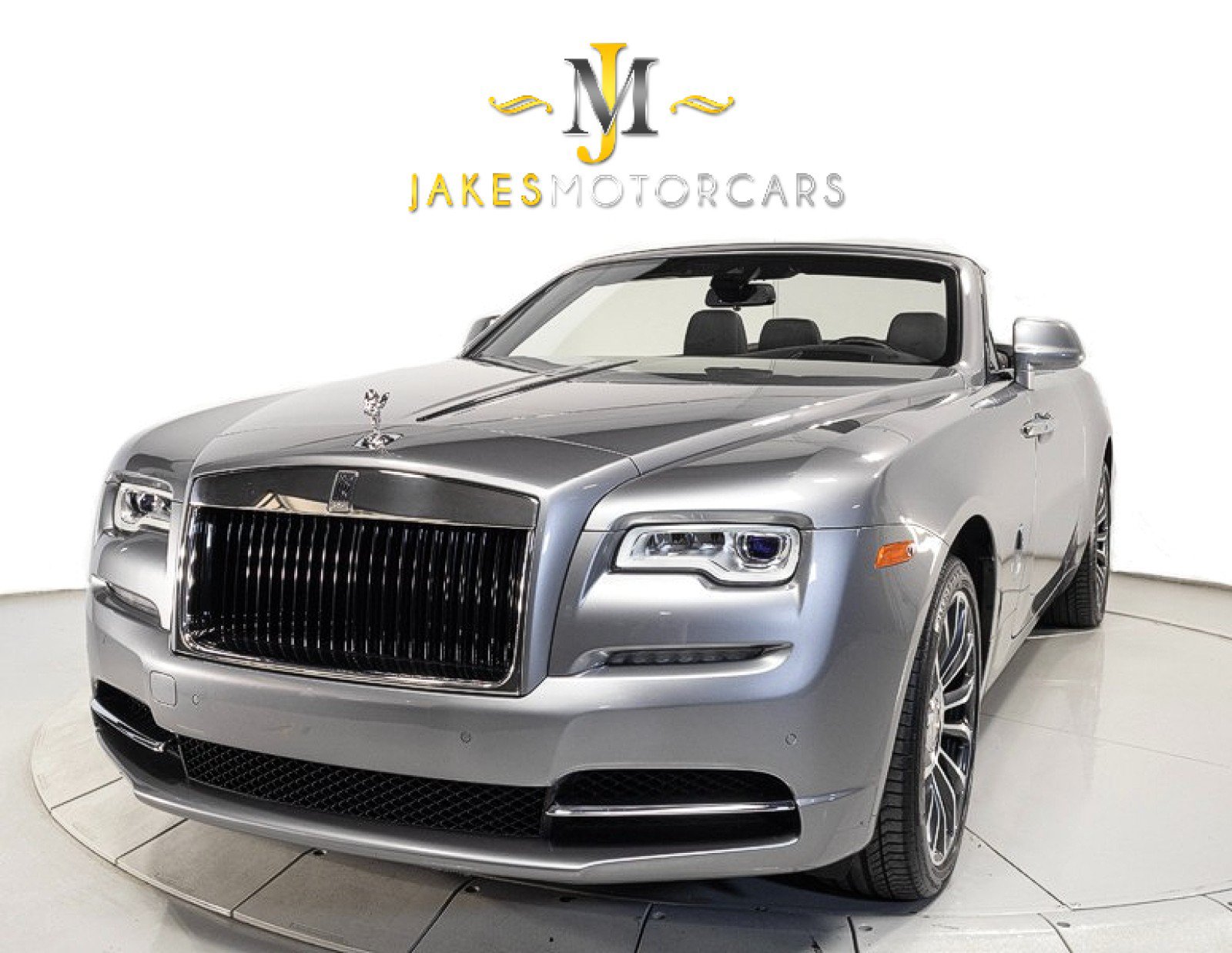 Used 2019 Rolls-Royce Dawn RWD image 21