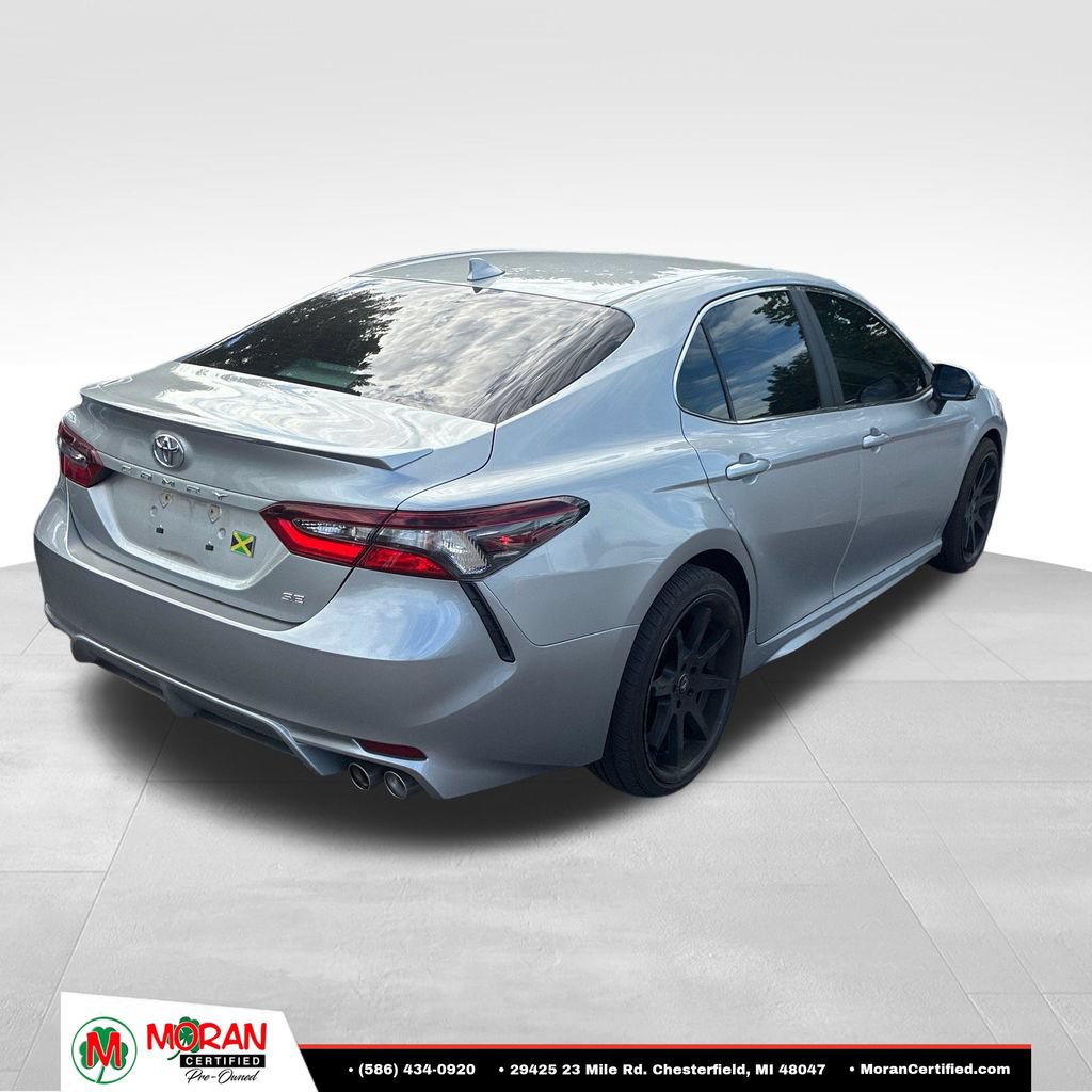 Used 2023 Toyota Camry SE FWD image 5