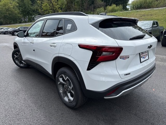 New 2026 Chevrolet Trax LT w/ Driver Confidence Package image 6