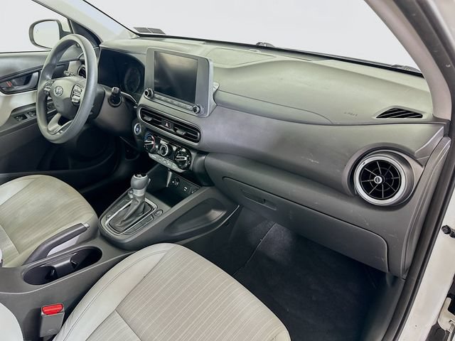 Certified 2023 Hyundai Kona SEL AWD/4WD image 31
