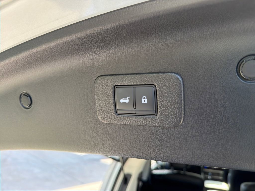 Certified 2024 Nissan Armada Platinum w/ Captain's Chairs Package image 38