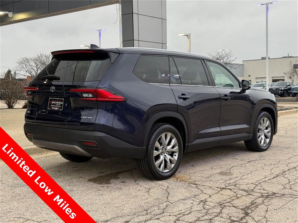 Used 2024 Toyota Grand Highlander Limited image 3