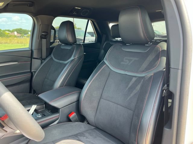 Used 2025 Ford Explorer ST RWD image 15