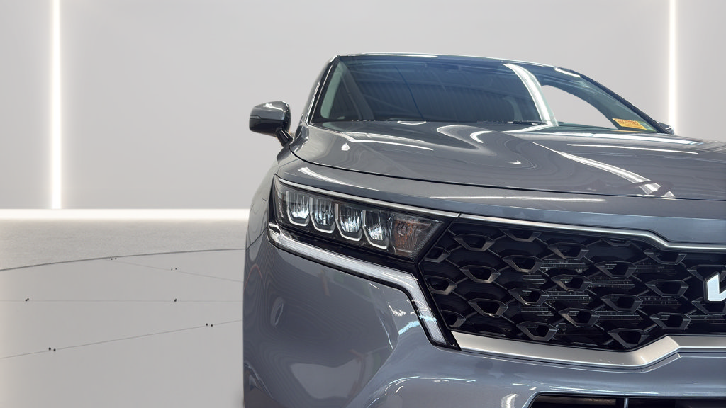 Certified 2023 Kia Sorento LX AWD/4WD image 33