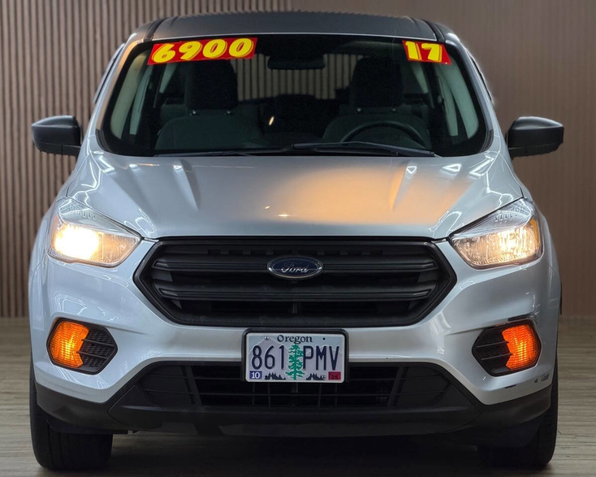 Used 2017 Ford Escape S image 2