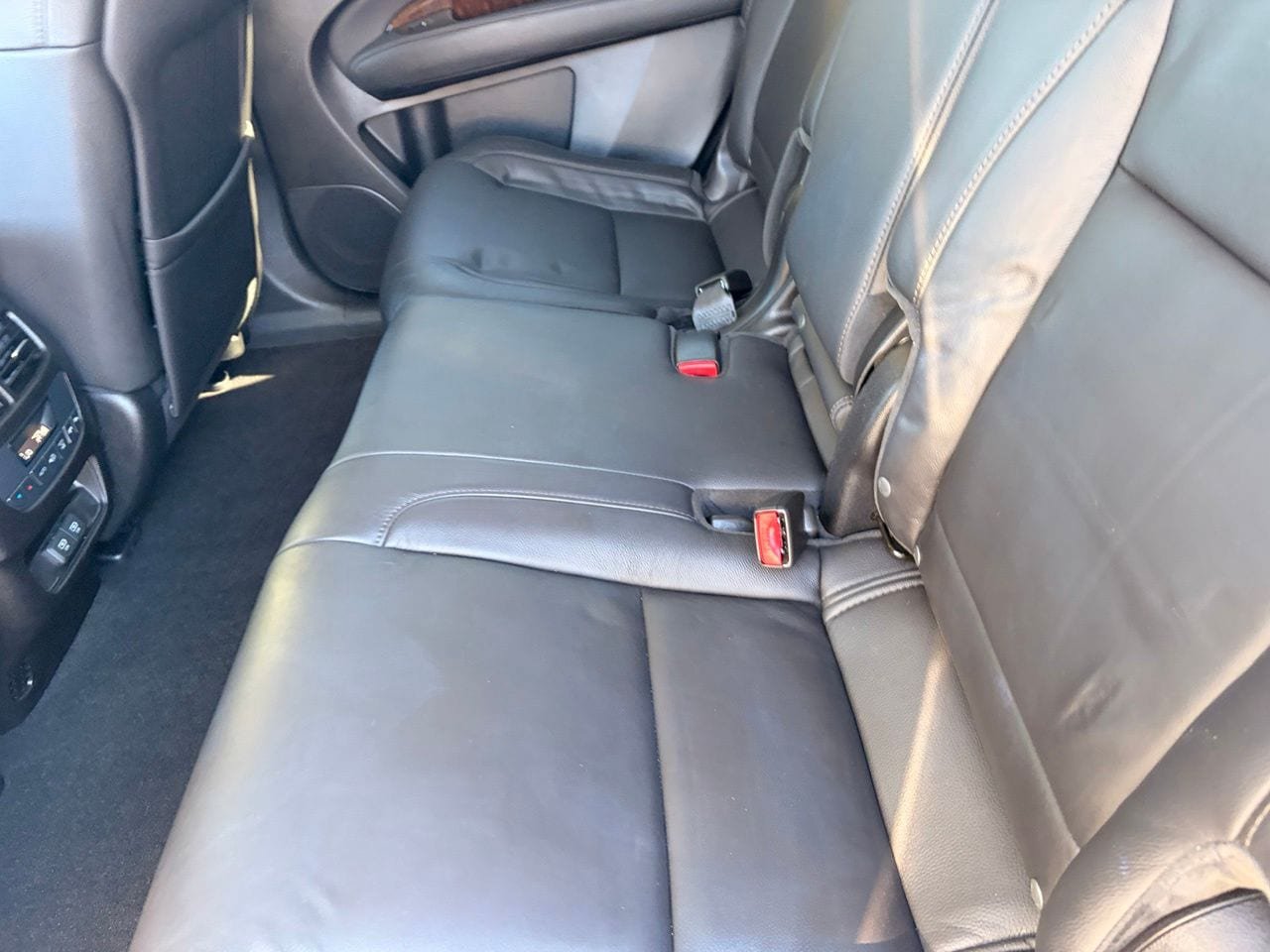 Used 2020 Acura MDX FWD image 17