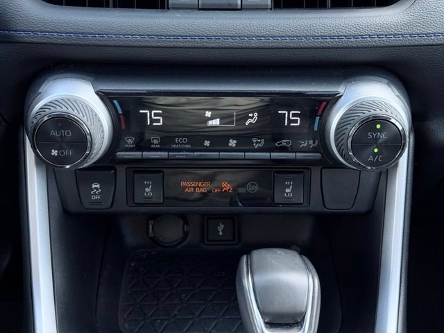 Used 2022 Toyota RAV4 XSE w/ XSE Grade Weather Package AWD/4WD image 38