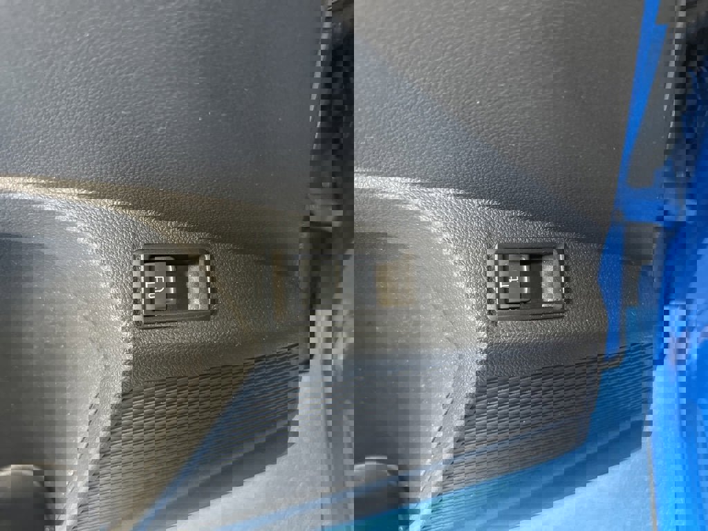 Used 2024 Volkswagen Taos SE image 26