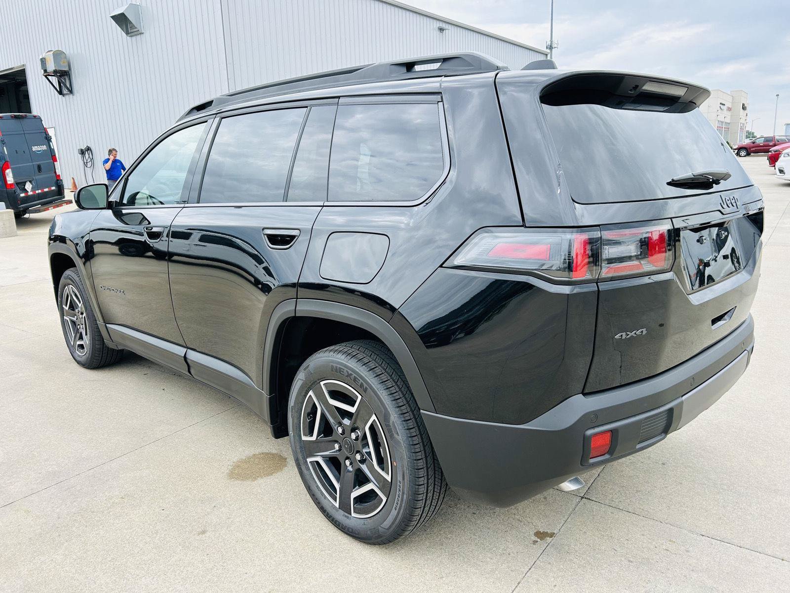 New 2026 Jeep Cherokee Laredo AWD/4WD image 35