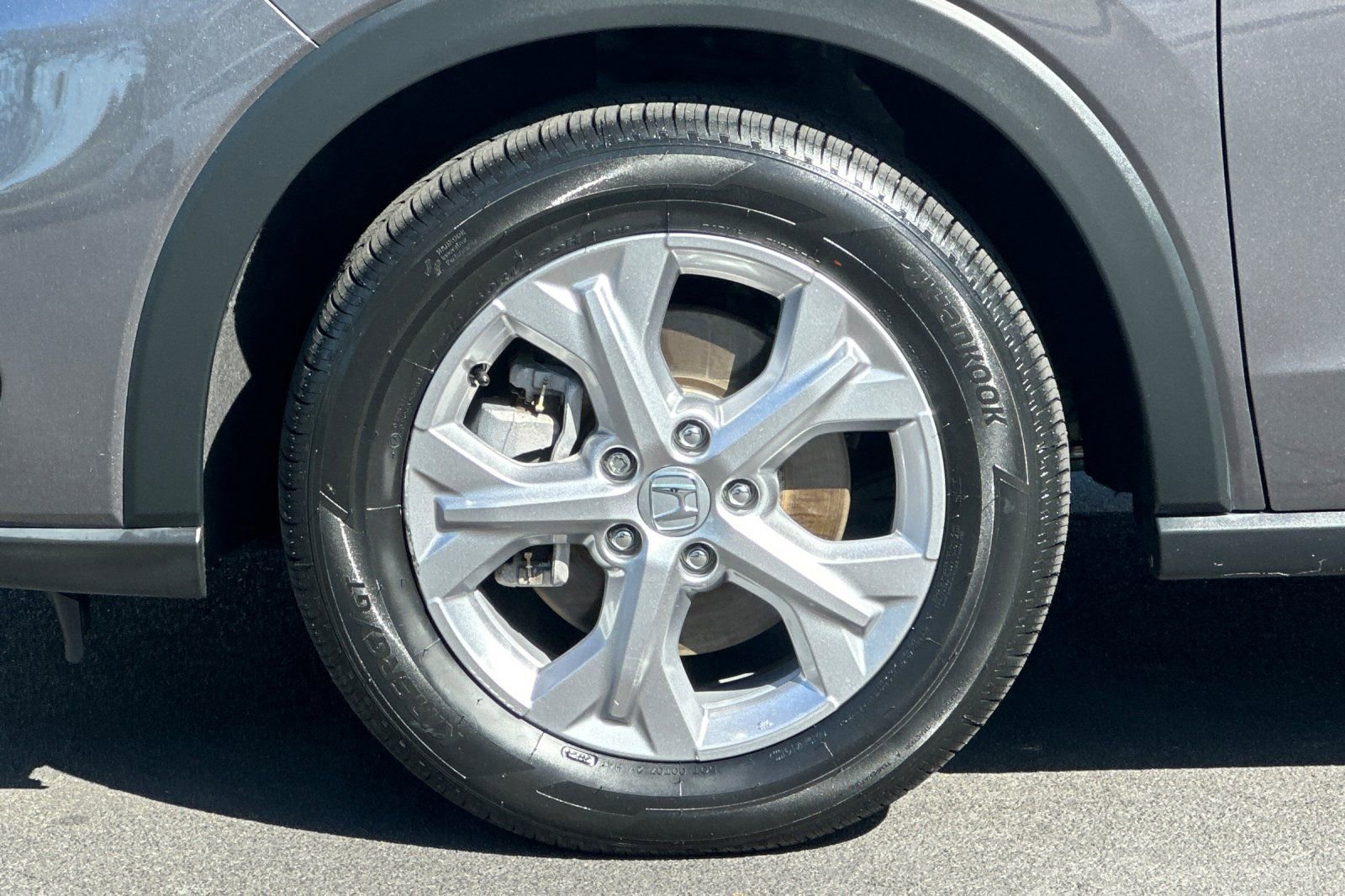 Certified 2024 Honda HR-V LX image 32