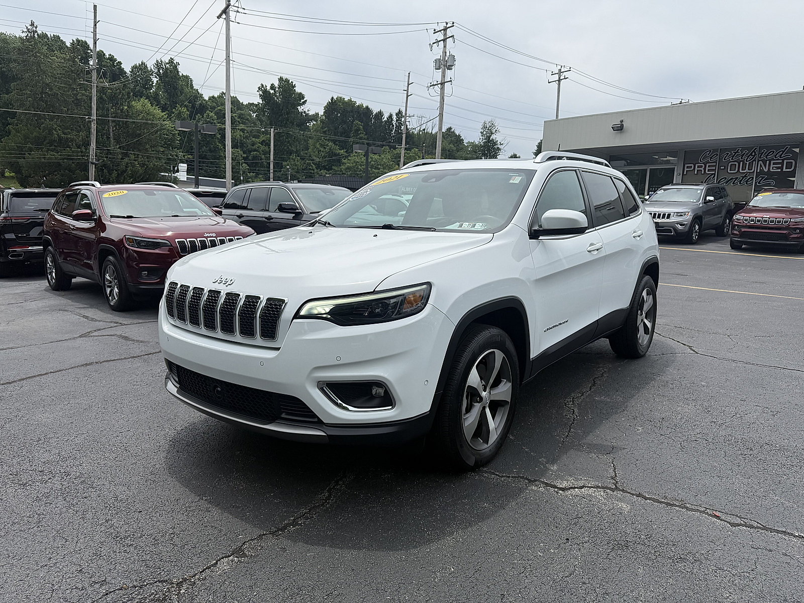 Used 2021 Jeep Cherokee Limited AWD/4WD image 3