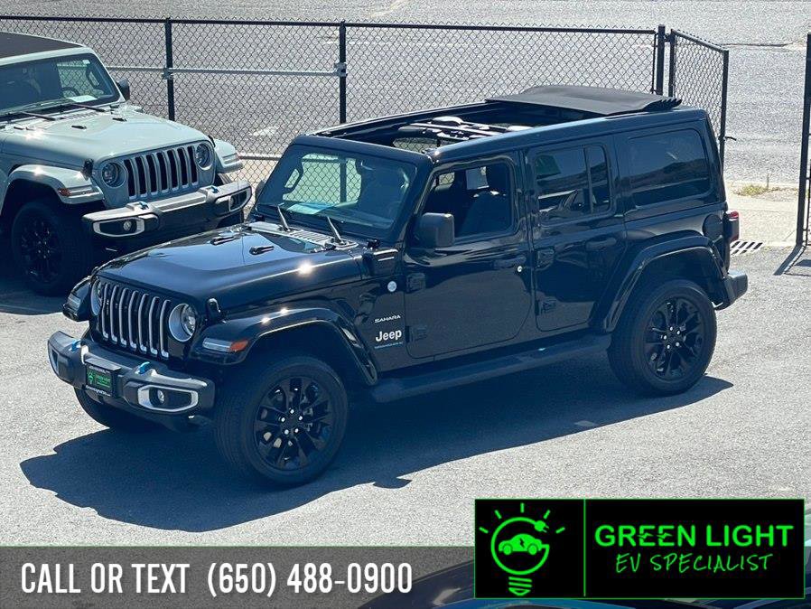 Used 2023 Jeep Wrangler Unlimited Sahara AWD/4WD image 1