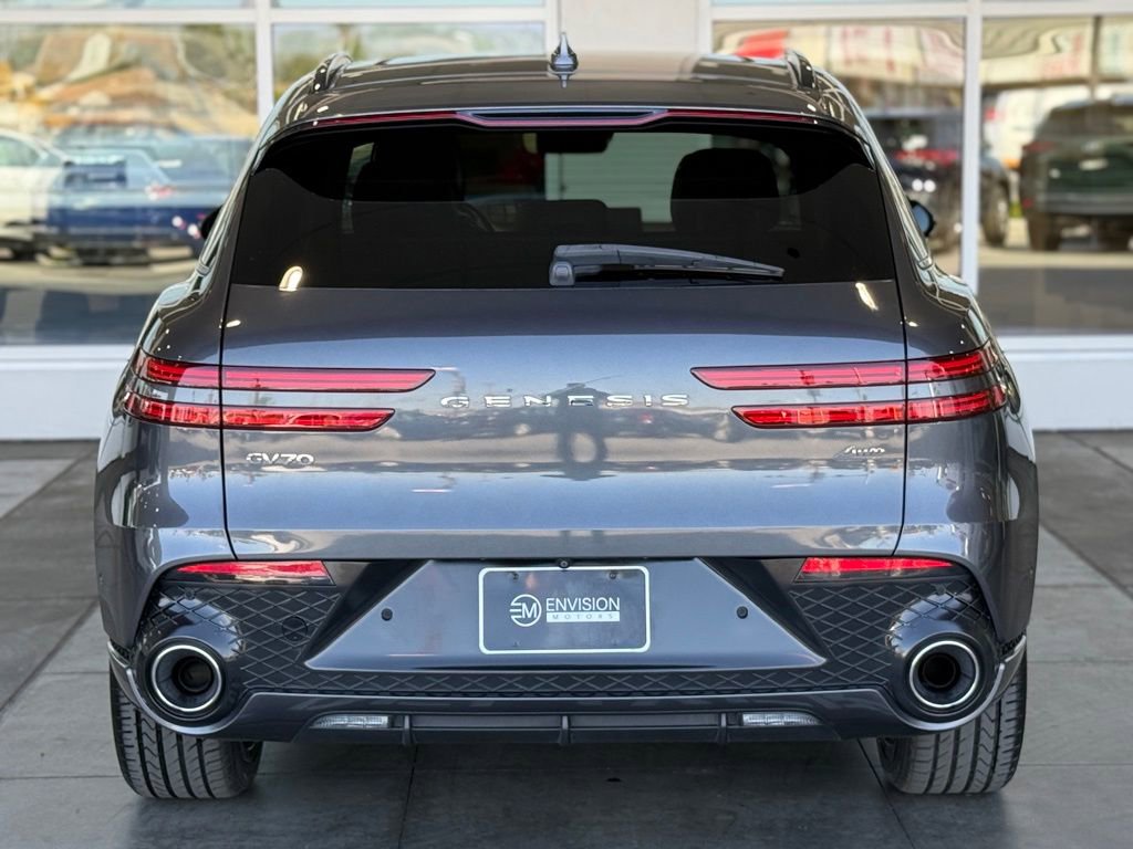 Used 2023 Genesis GV70 2.5T w/ Sport Prestige Package image 11