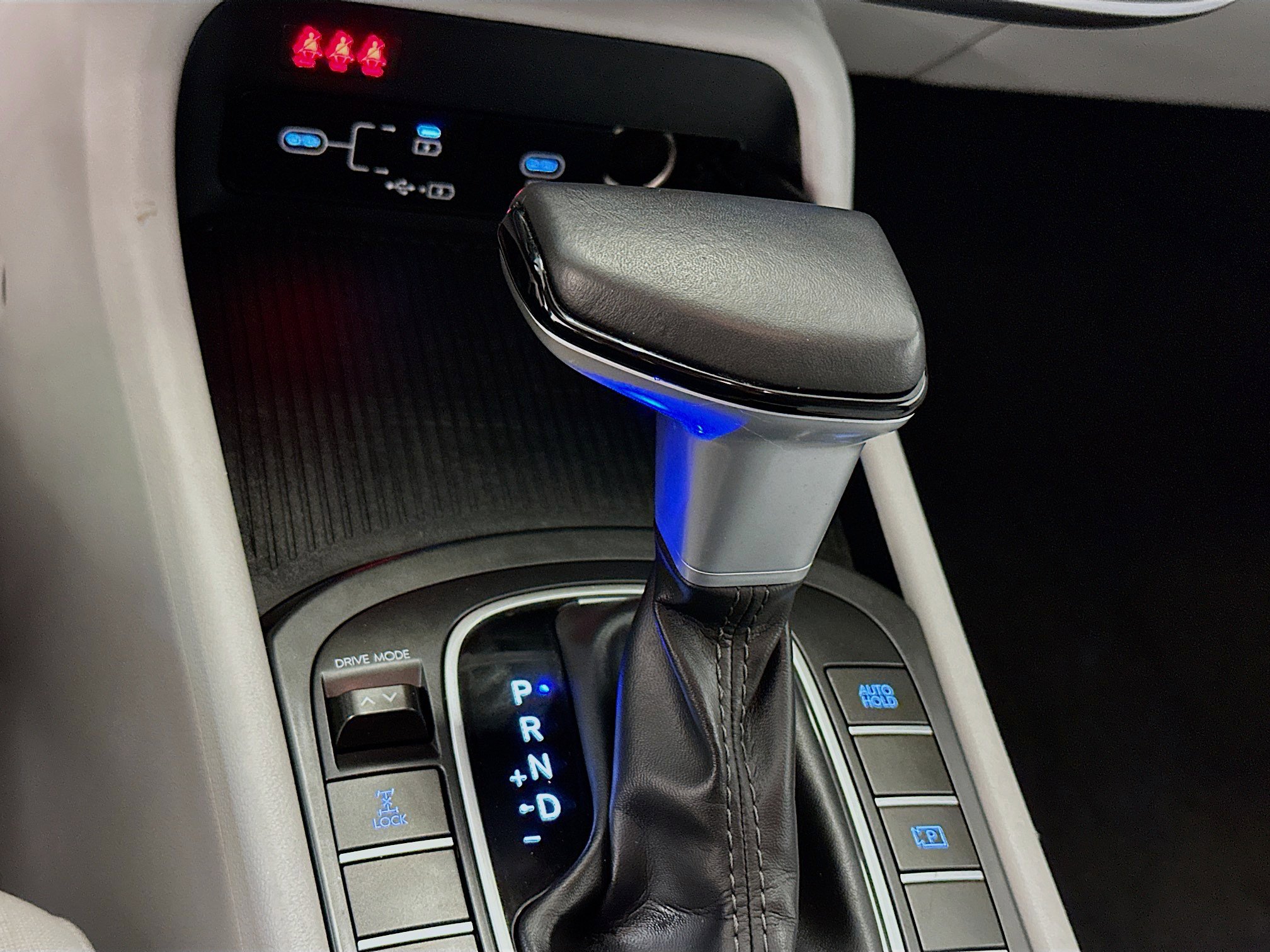 Used 2024 Hyundai Kona SEL image 25