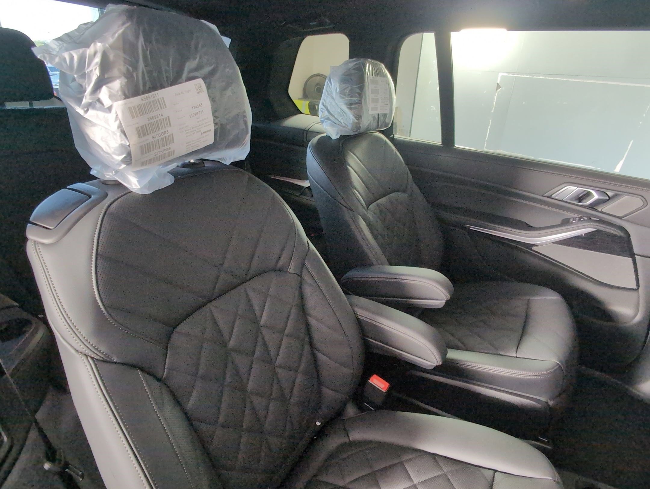 Used 2026 BMW X7 xDrive40i w/ M Sport Package image 32