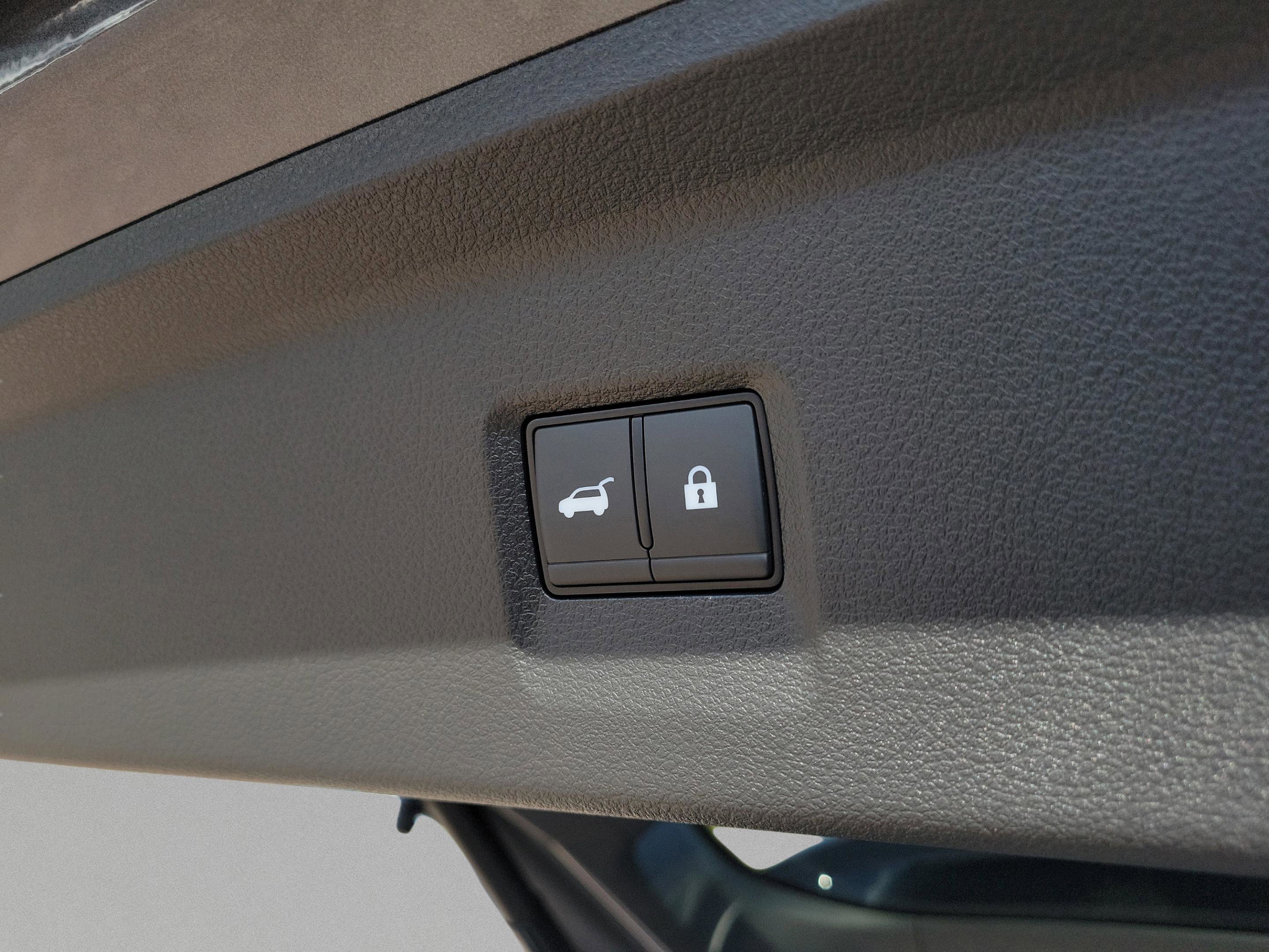 New 2026 INFINITI QX60 Luxe w/ Family Package image 27