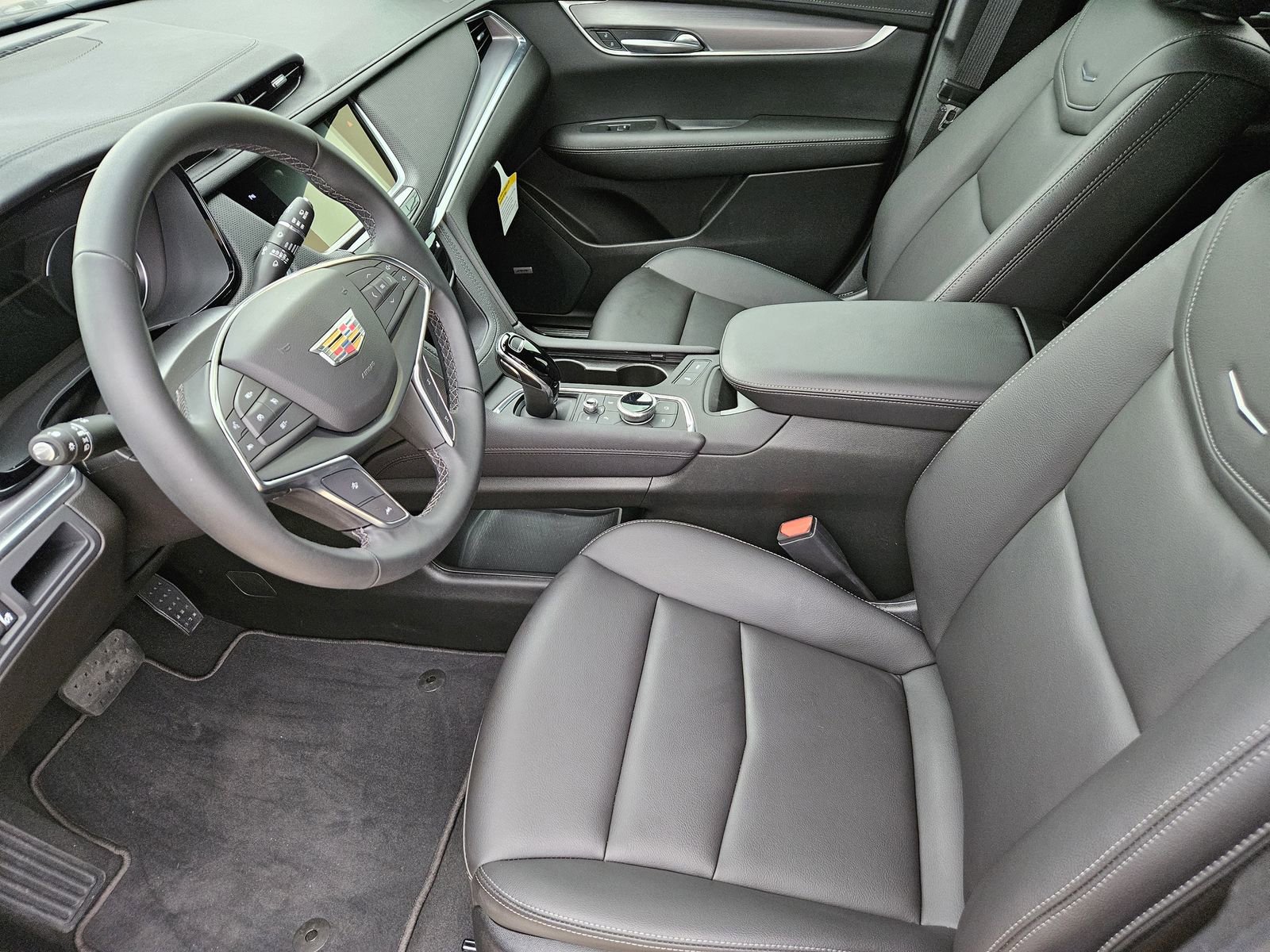 New 2026 Cadillac XT5 Luxury FWD image 14