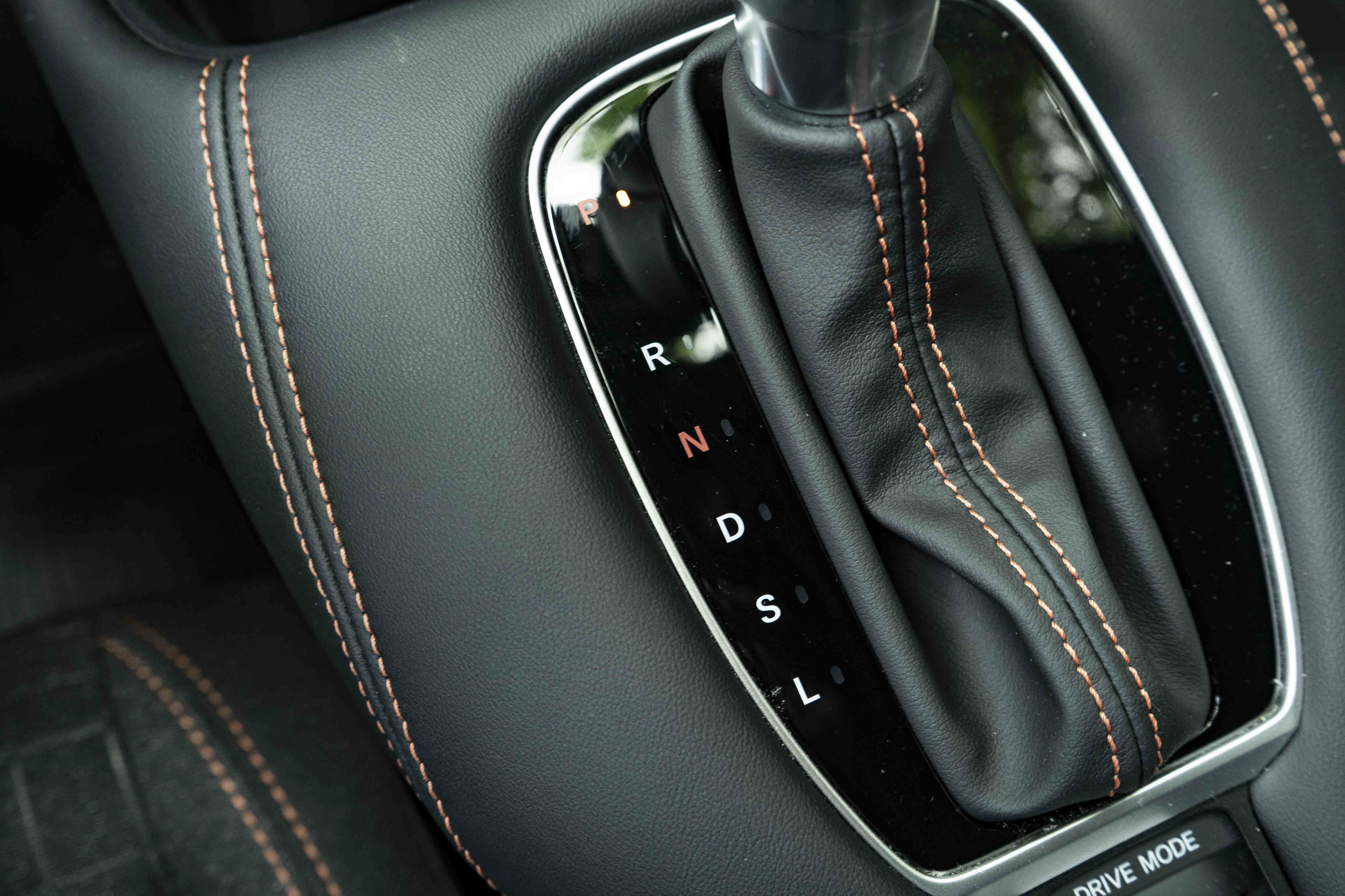 Certified 2025 Honda HR-V Sport image 30