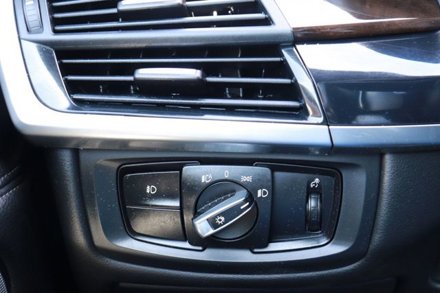 Used 2018 BMW X5 xDrive40e w/ Driving Assistance Package AWD/4WD image 29