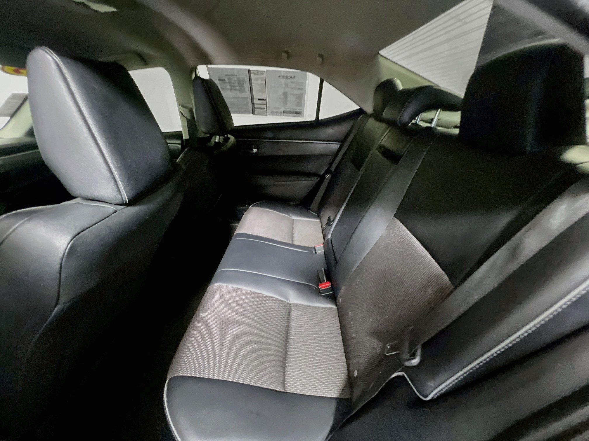 Used 2015 Toyota Corolla S FWD image 27