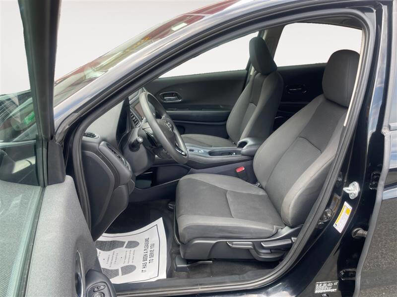 Used 2021 Honda HR-V EX image 10