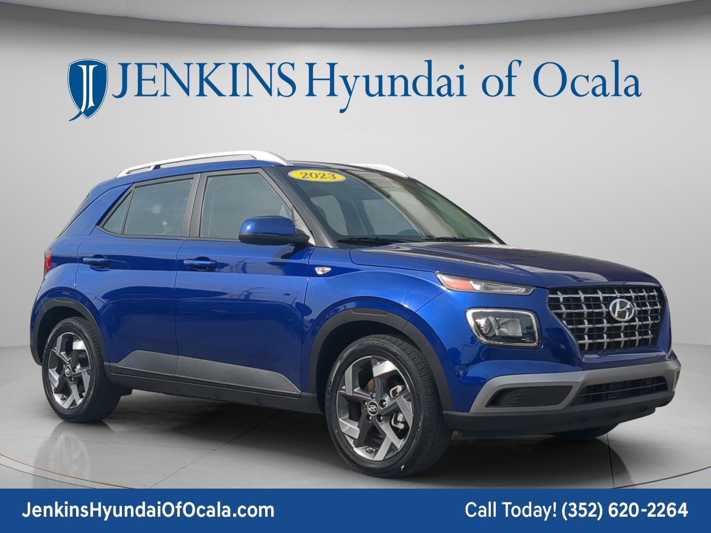 Certified 2023 Hyundai Venue SEL image 2