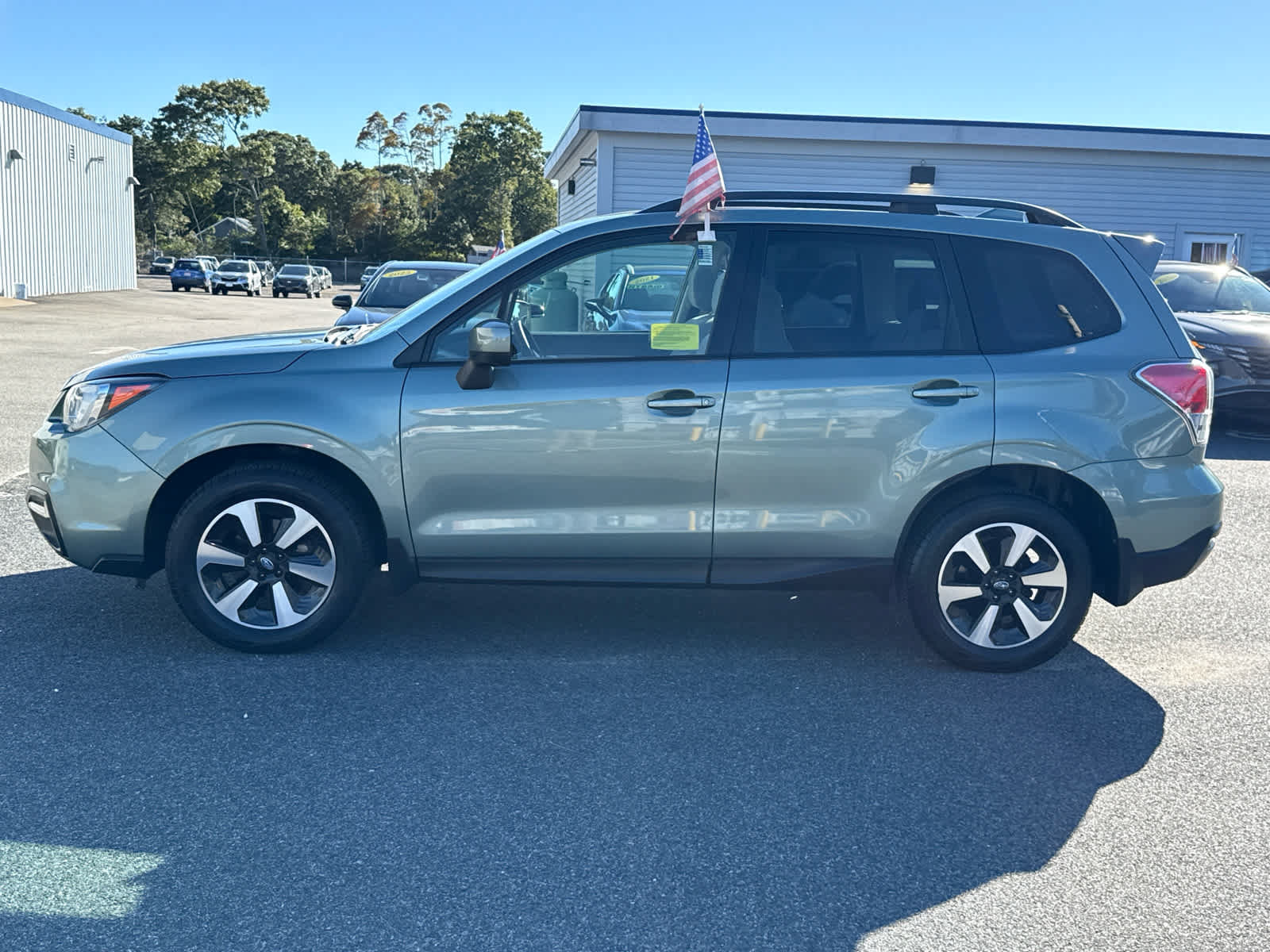 Used 2018 Subaru Forester 2.5i Premium w/ All-Weather Package AWD/4WD image 4