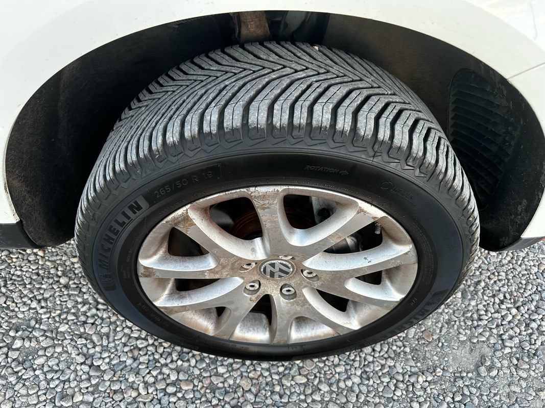 Used 2009 Volkswagen Touareg V6 AWD/4WD image 30