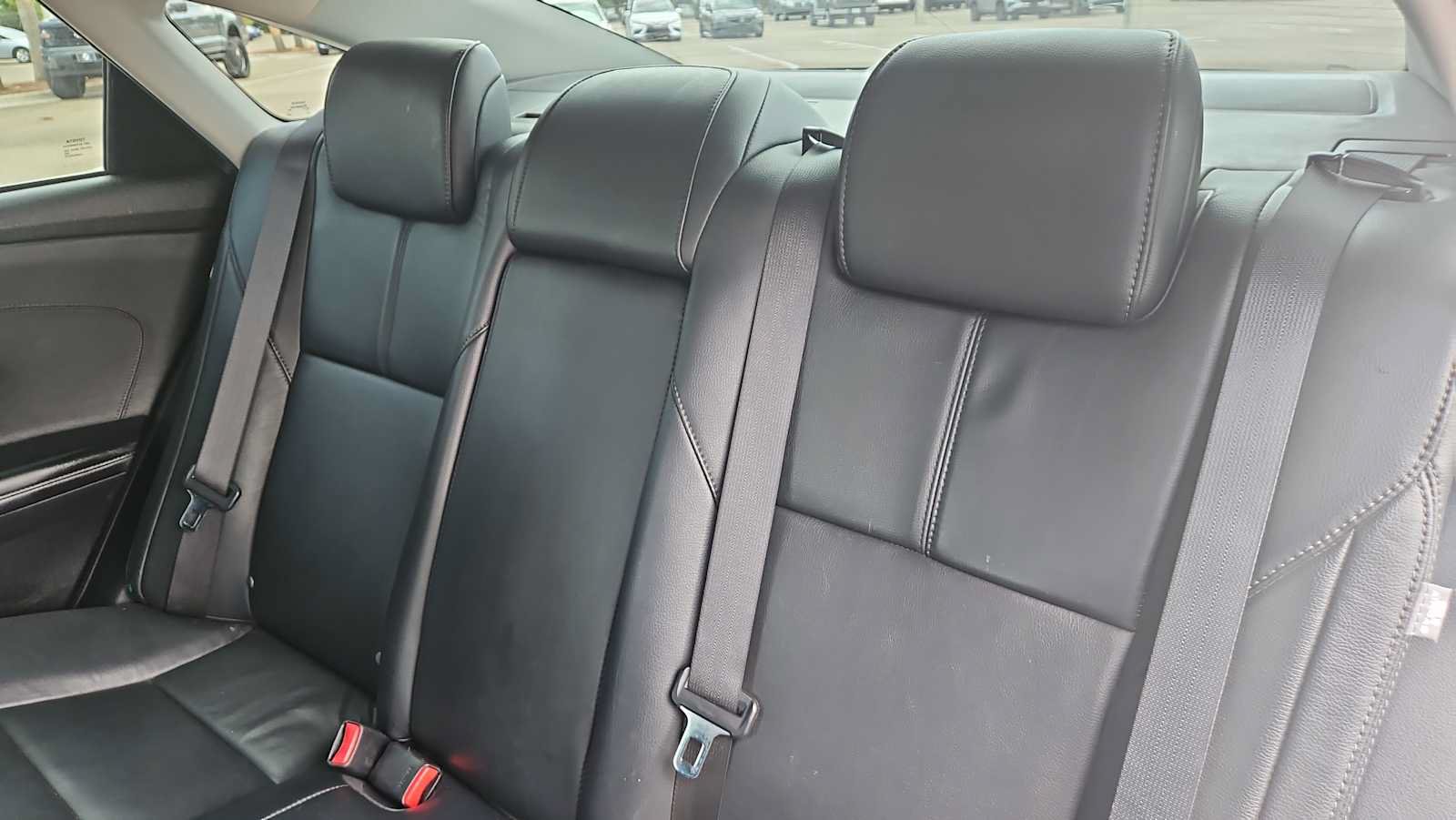 Used 2017 Toyota Avalon Touring FWD image 25