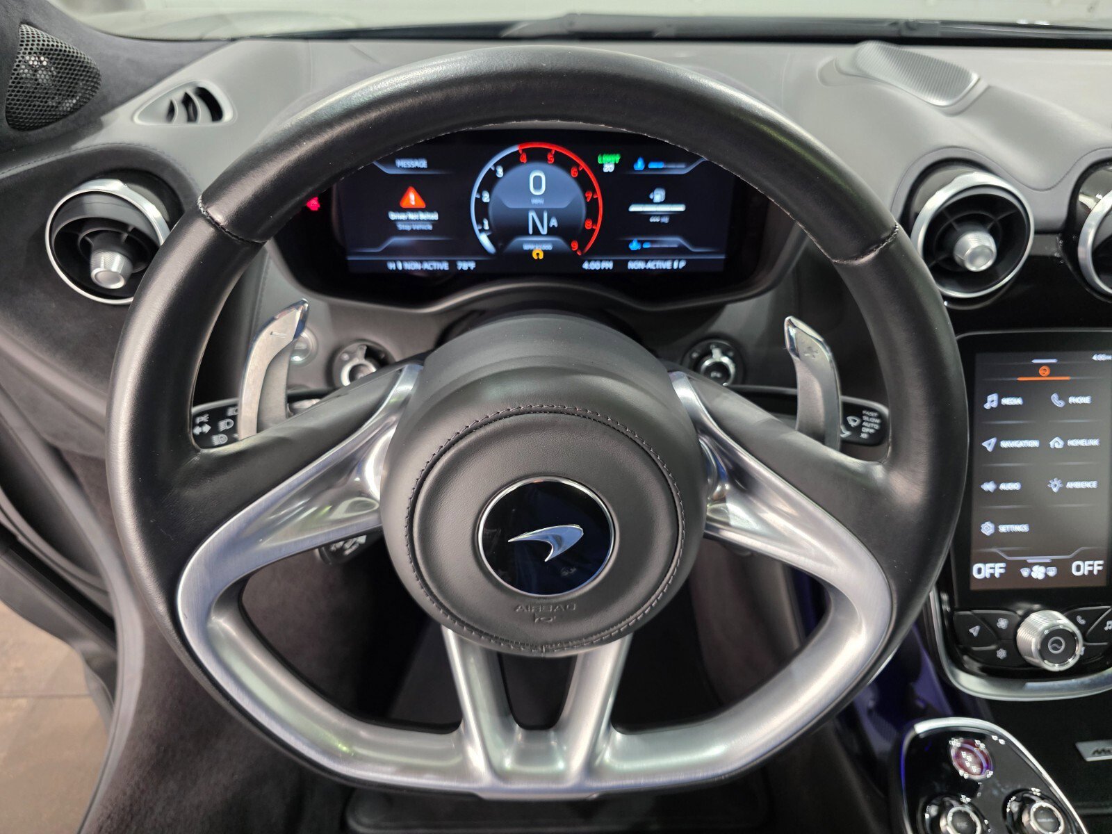 Used 2022 McLaren GT image 10