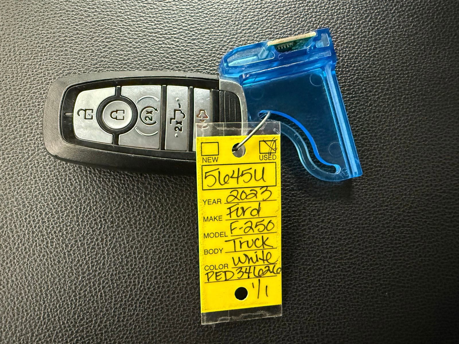 Used 2023 Ford F250 Lariat w/ FX4 Off-Road Package image 36