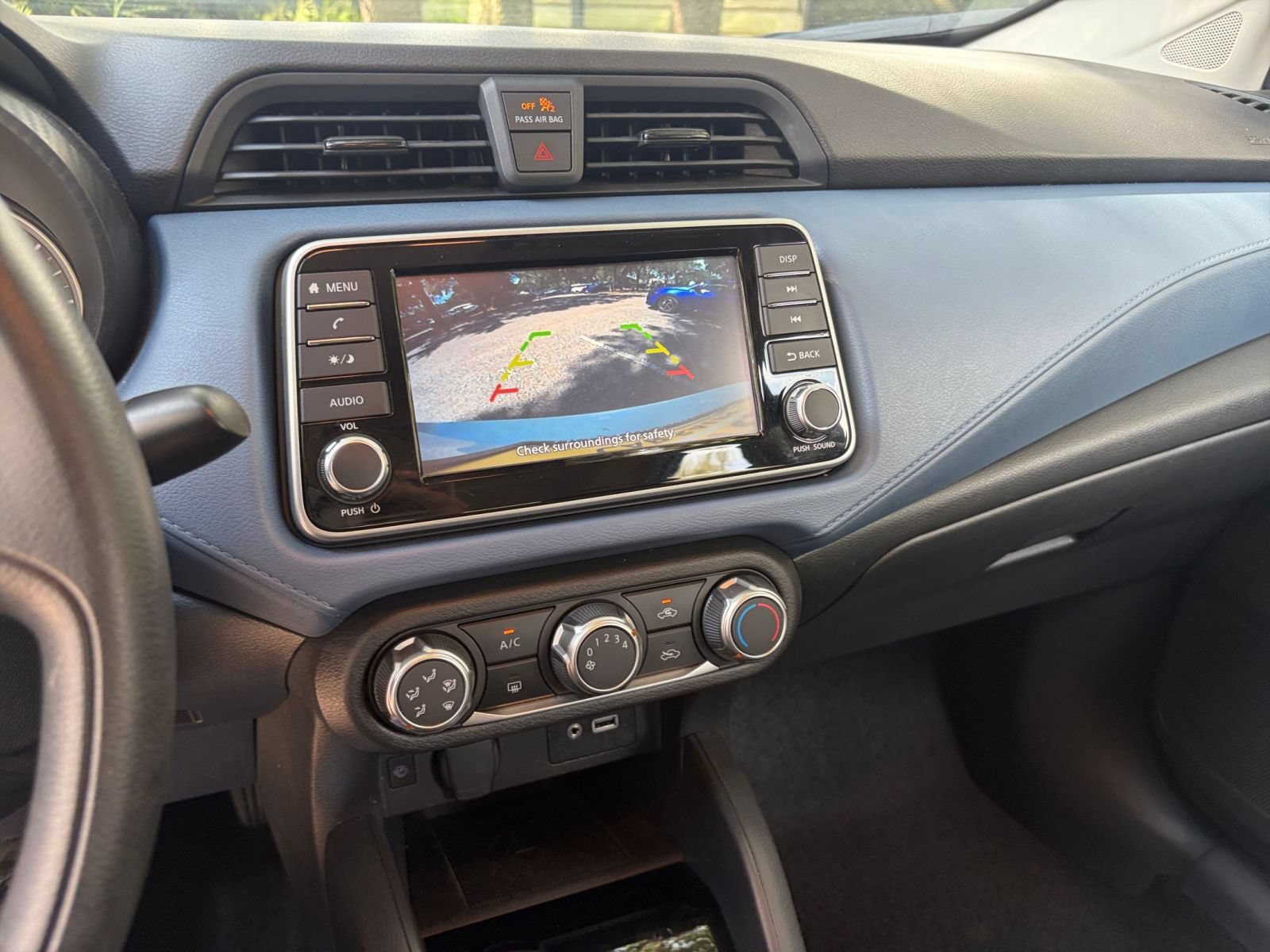 Used 2025 Nissan Versa SV FWD image 22