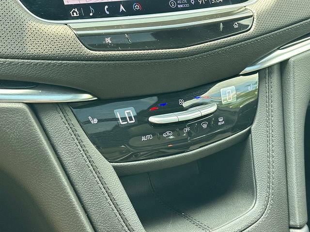 Used 2025 Cadillac XT5 Premium Luxury AWD/4WD image 30