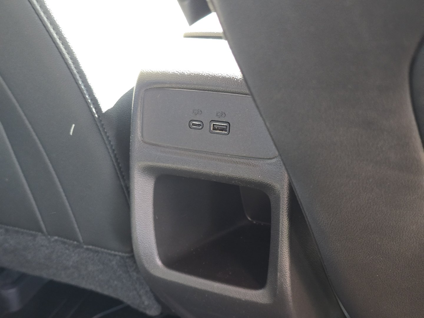 Certified 2024 Chevrolet Trax RS FWD image 27