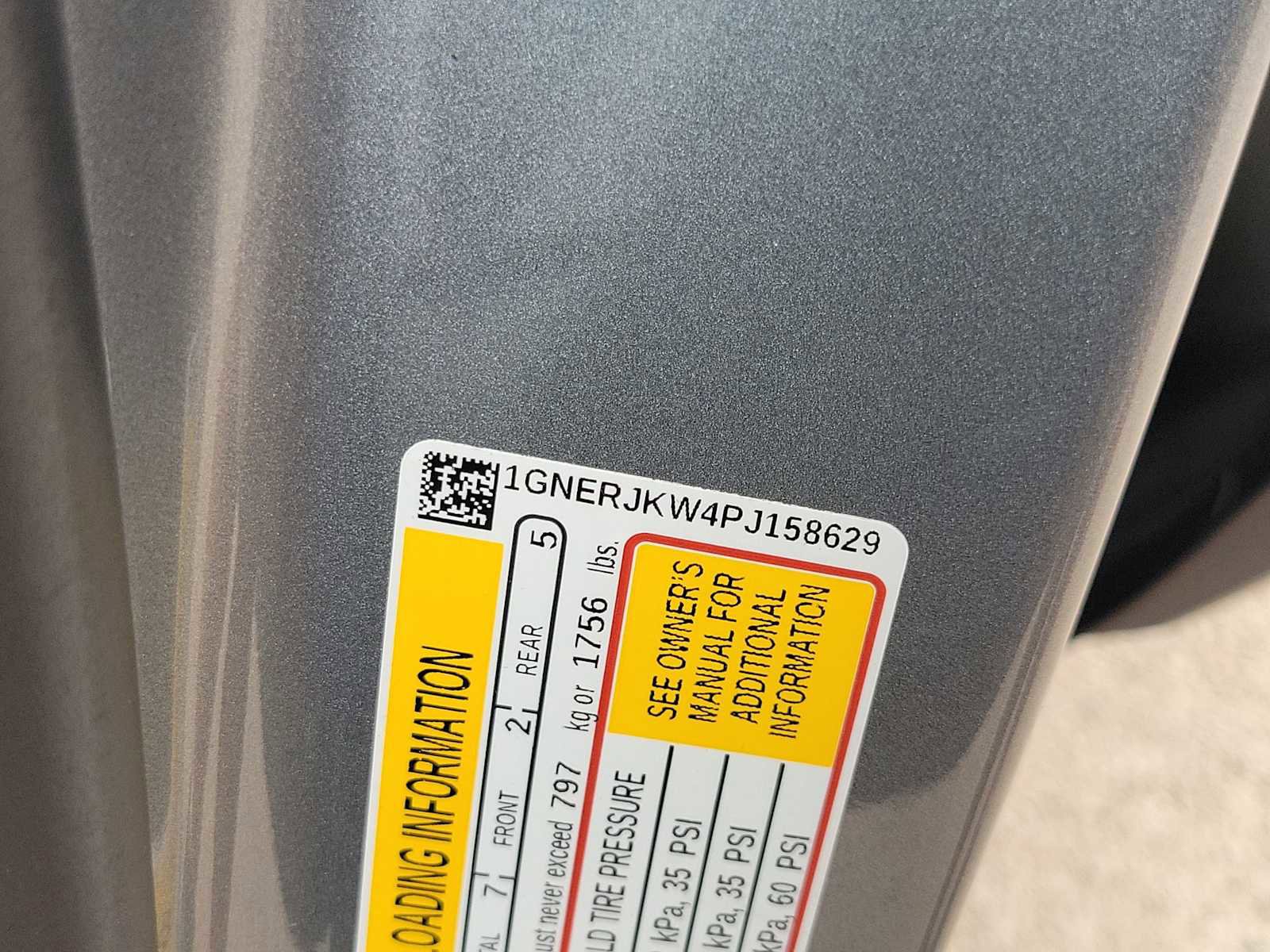 Used 2023 Chevrolet Traverse RS image 17